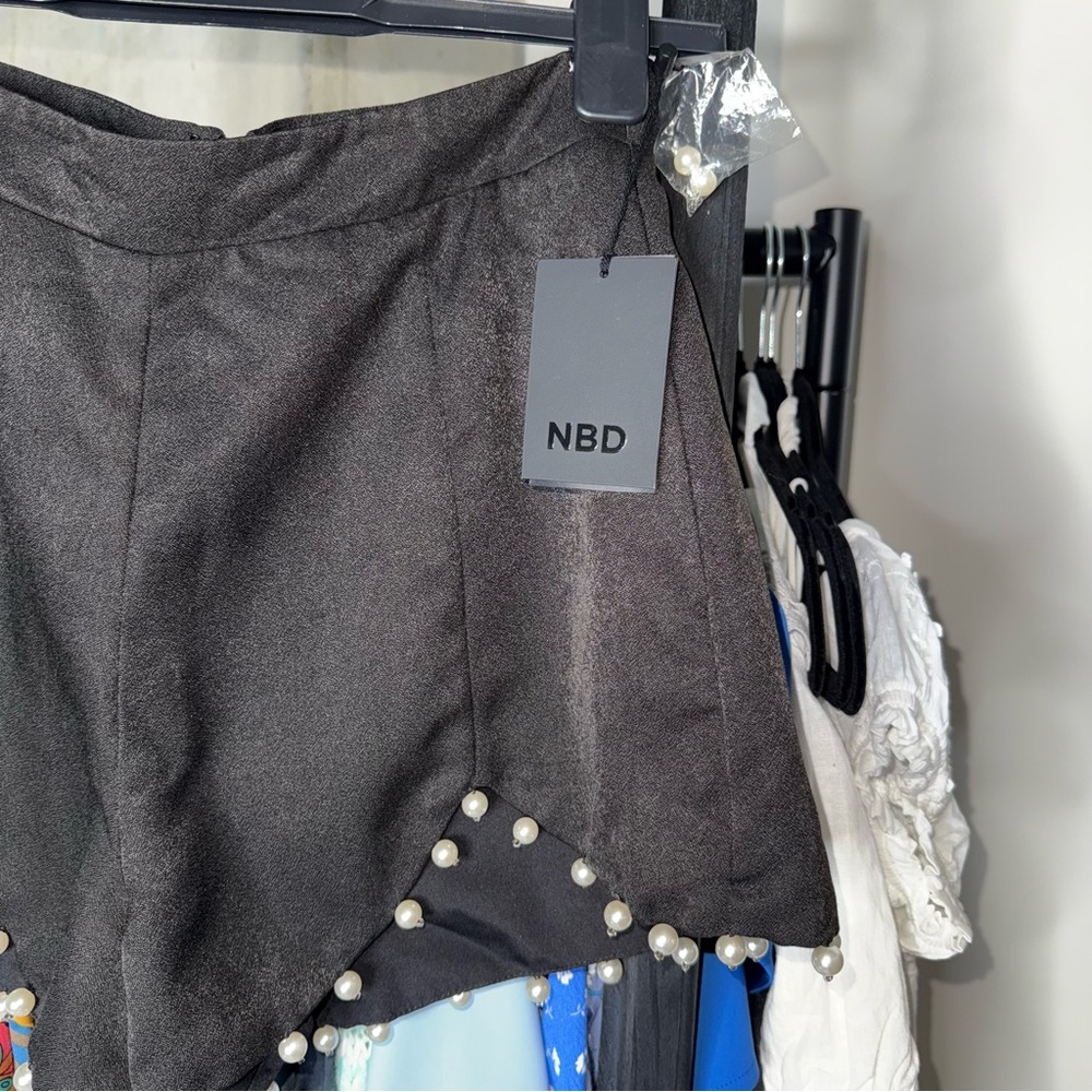 NBD Black Scalloped Pearl Trim High Waist Mini Shorts - Picture 5 of 14